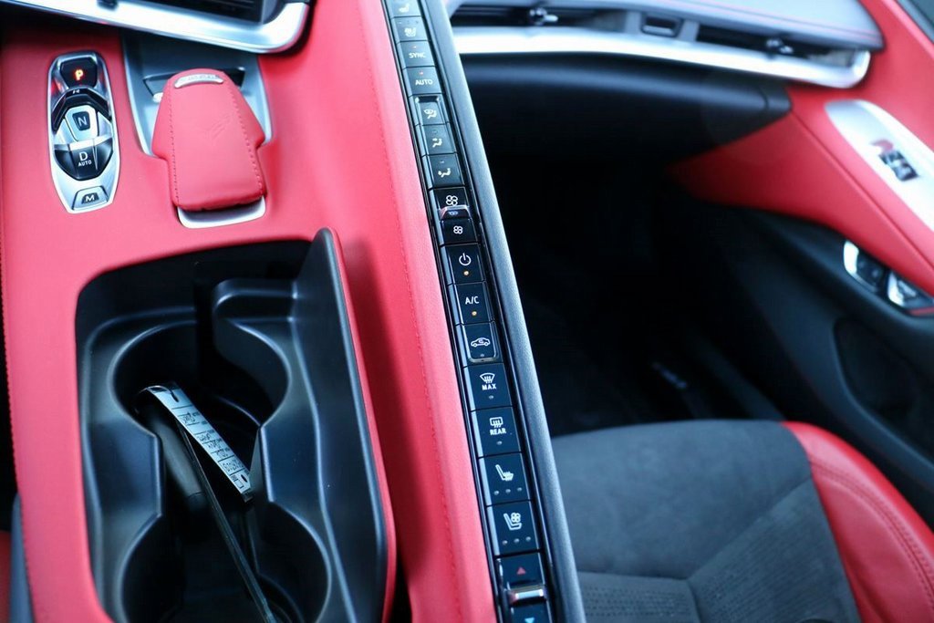 Used 2024 Chevrolet Corvette Stingray Preferred Cpe w/ 2LT image 16