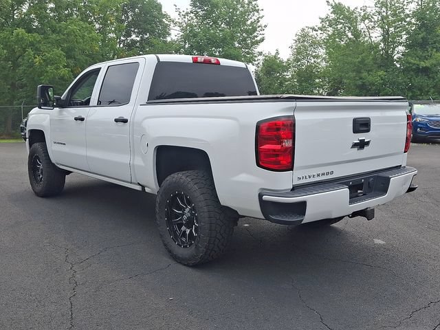 Used 2018 Chevrolet Silverado 1500 Custom w/ Custom Value Package AWD/4WD image 9