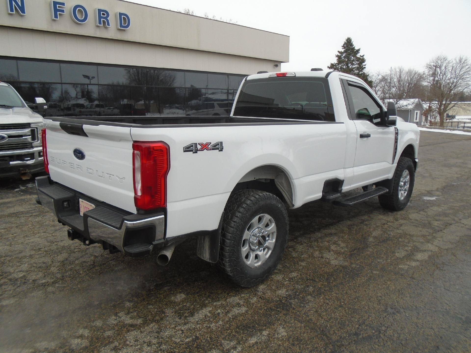 Certified 2023 Ford F250 XL w/ Snow Plow Prep Package AWD/4WD image 5