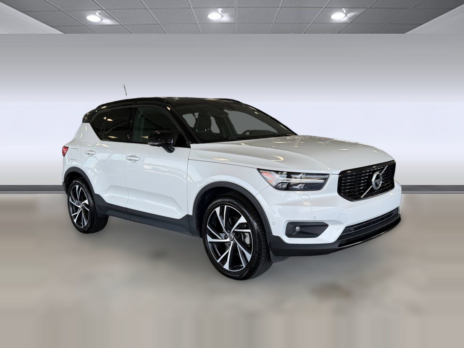 Used 2020 Volvo XC40 T5 R-Design w/ Protection Package Premier AWD/4WD image 7