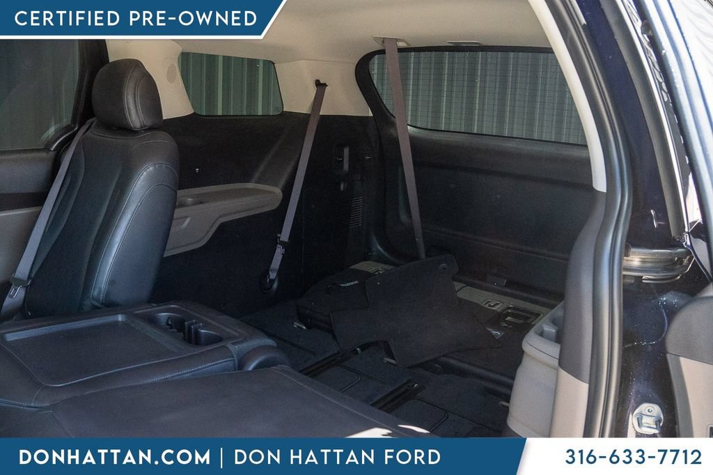 Used 2025 Kia Carnival FWD image 19