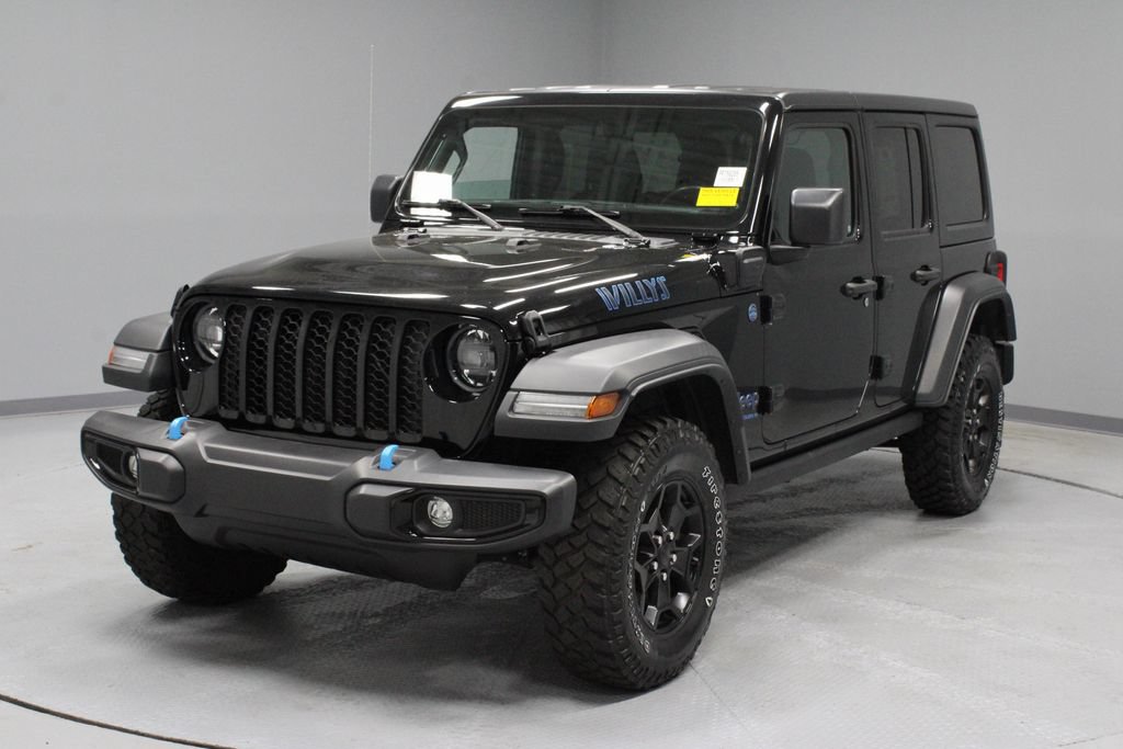Used 2023 Jeep Wrangler Unlimited w/ Cold Weather Group AWD/4WD image 7