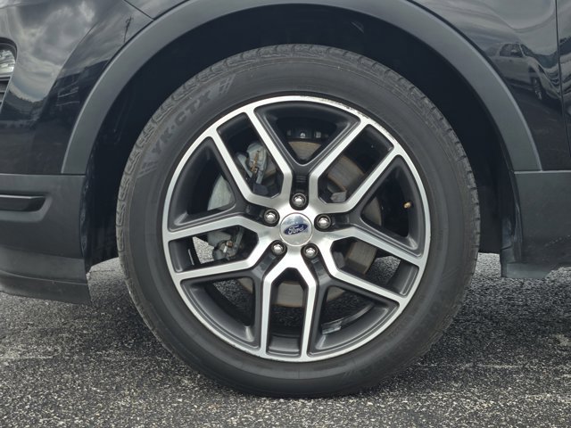 Certified 2019 Ford Explorer Sport w/ Equipment Group 401A AWD/4WD image 11