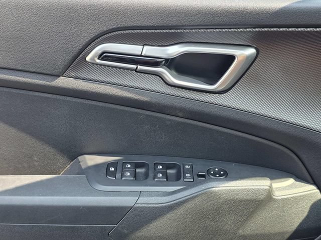 Used 2023 Kia Sportage LX AWD/4WD image 21