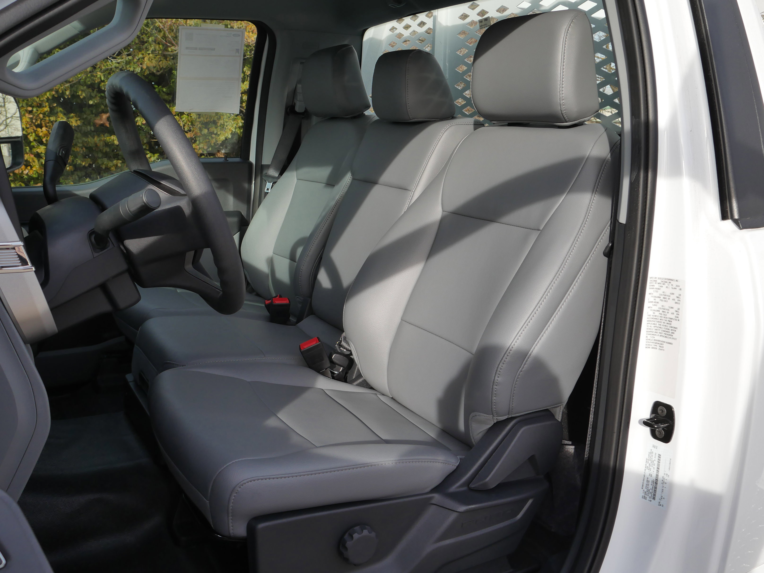 Certified 2024 Ford F450 XL w/ XL Chrome Package image 24