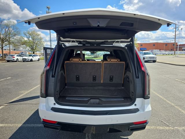 Used 2021 Cadillac Escalade Sport w/ Driver Assist Tech Package image 25