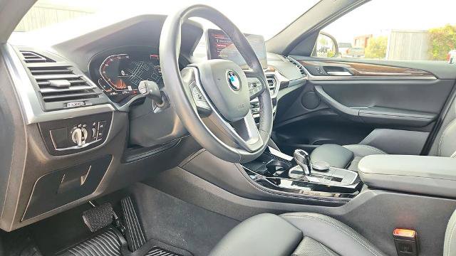Used 2023 BMW X4 xDrive30i w/ Parking Assistance Package image 9