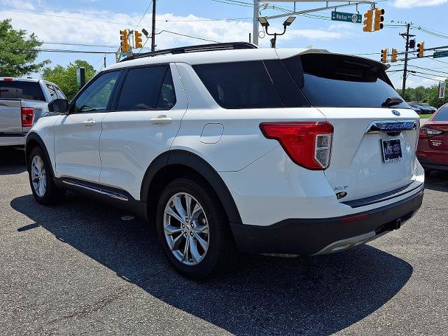 Certified 2023 Ford Explorer XLT w/ Equipment Group 202A AWD/4WD image 4