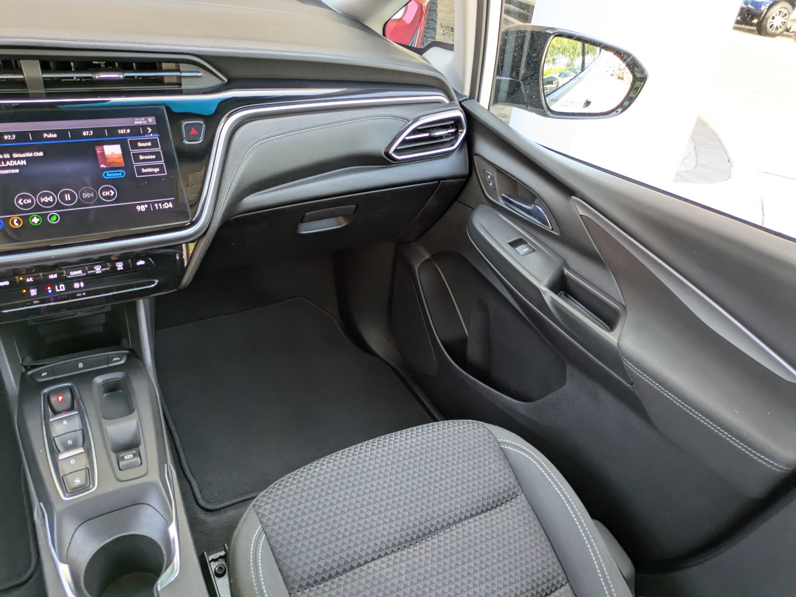 Used 2022 Chevrolet Bolt LT FWD image 17
