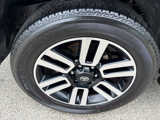 Used 2022 Toyota 4Runner Limited AWD/4WD image 8