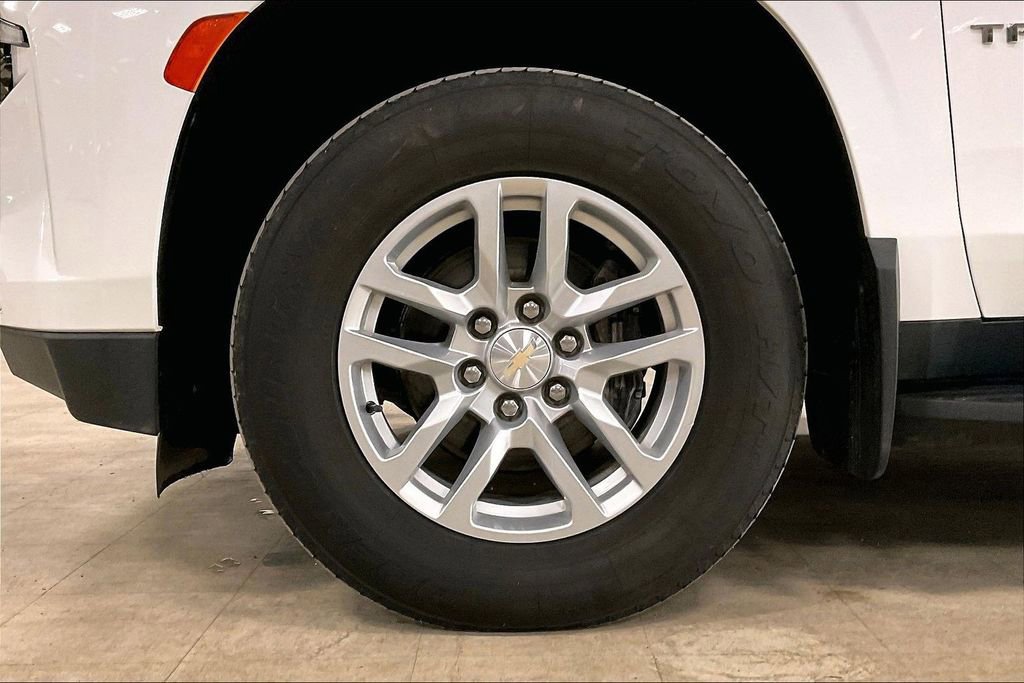 Used 2022 Chevrolet Tahoe LS w/ Driver Alert Package image 11
