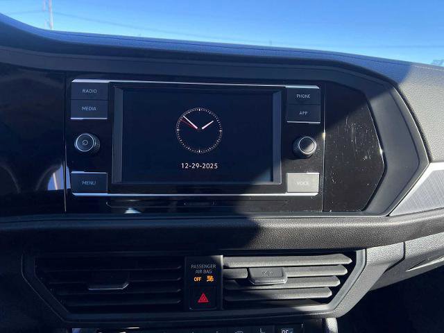 Used 2023 Volkswagen Jetta SE image 16