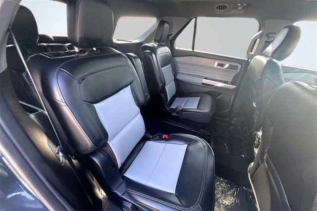 Certified 2022 Ford Explorer XLT w/ Equipment Group 202A image 27