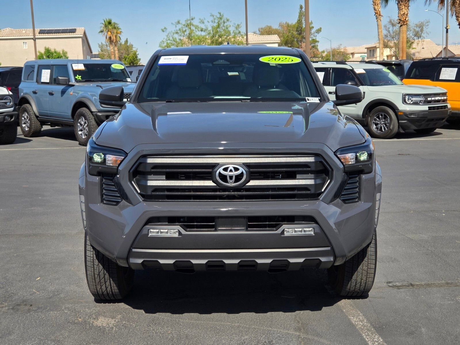 Used 2025 Toyota Tacoma SR5 AWD/4WD image 8