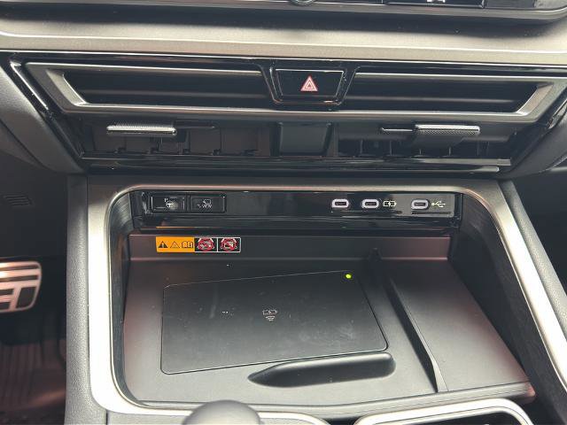 Used 2025 Lexus TX 500h AWD w/ Technology Package image 28