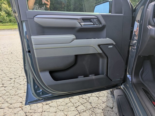 Used 2025 Chevrolet Silverado 1500 ZR2 w/ Technology Package image 12