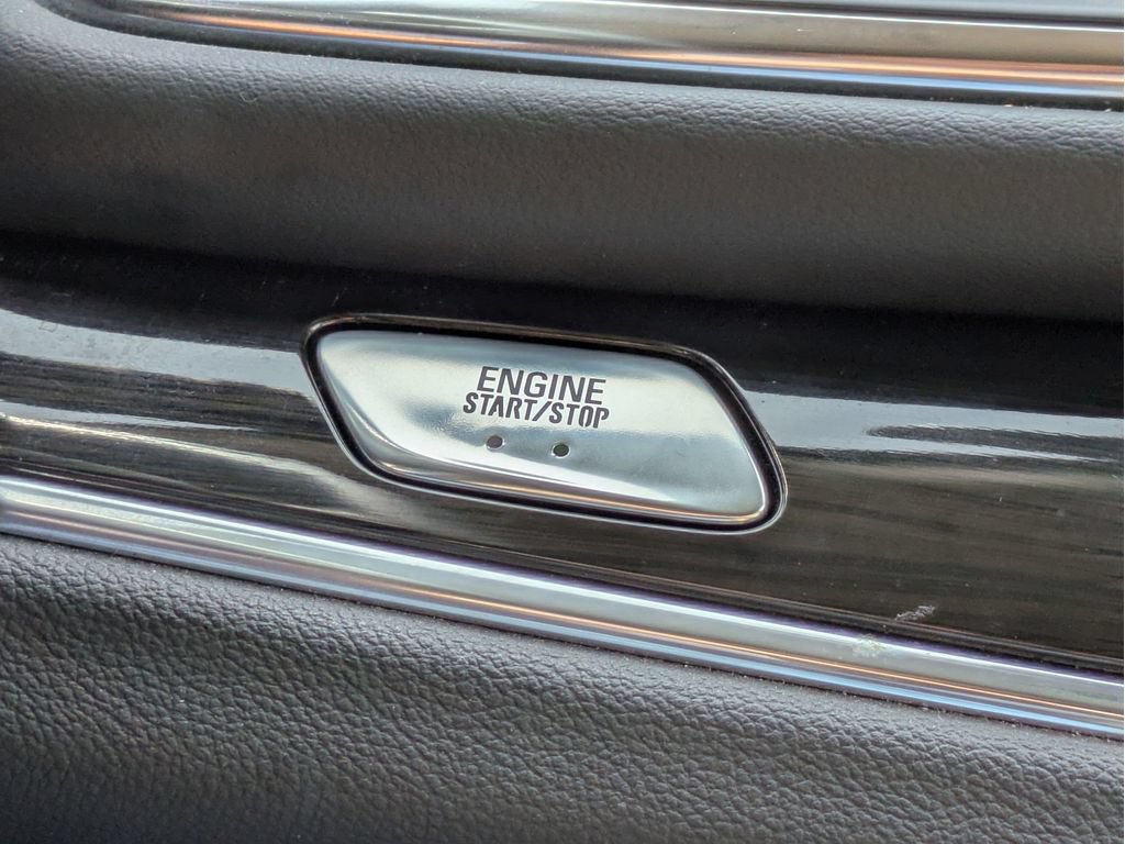 Used 2021 Buick Enclave Essence w/ Sound and Sites Package FWD image 20