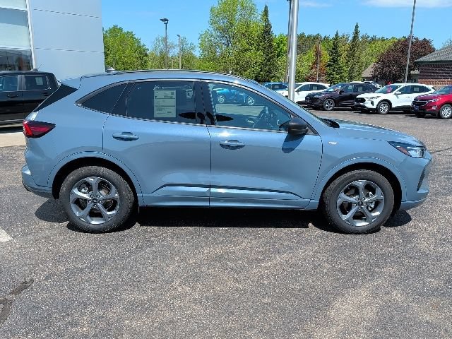 Certified 2023 Ford Escape ST-Line w/ Tech Pack #1 AWD/4WD image 8