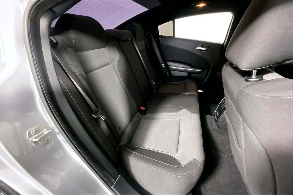 Used 2020 Dodge Charger SXT RWD image 27