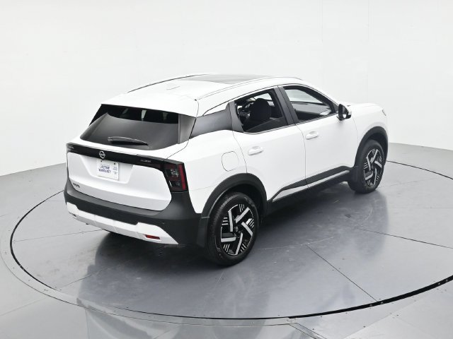 Used 2025 Nissan Kicks SV w/ SV Premium Package FWD image 41
