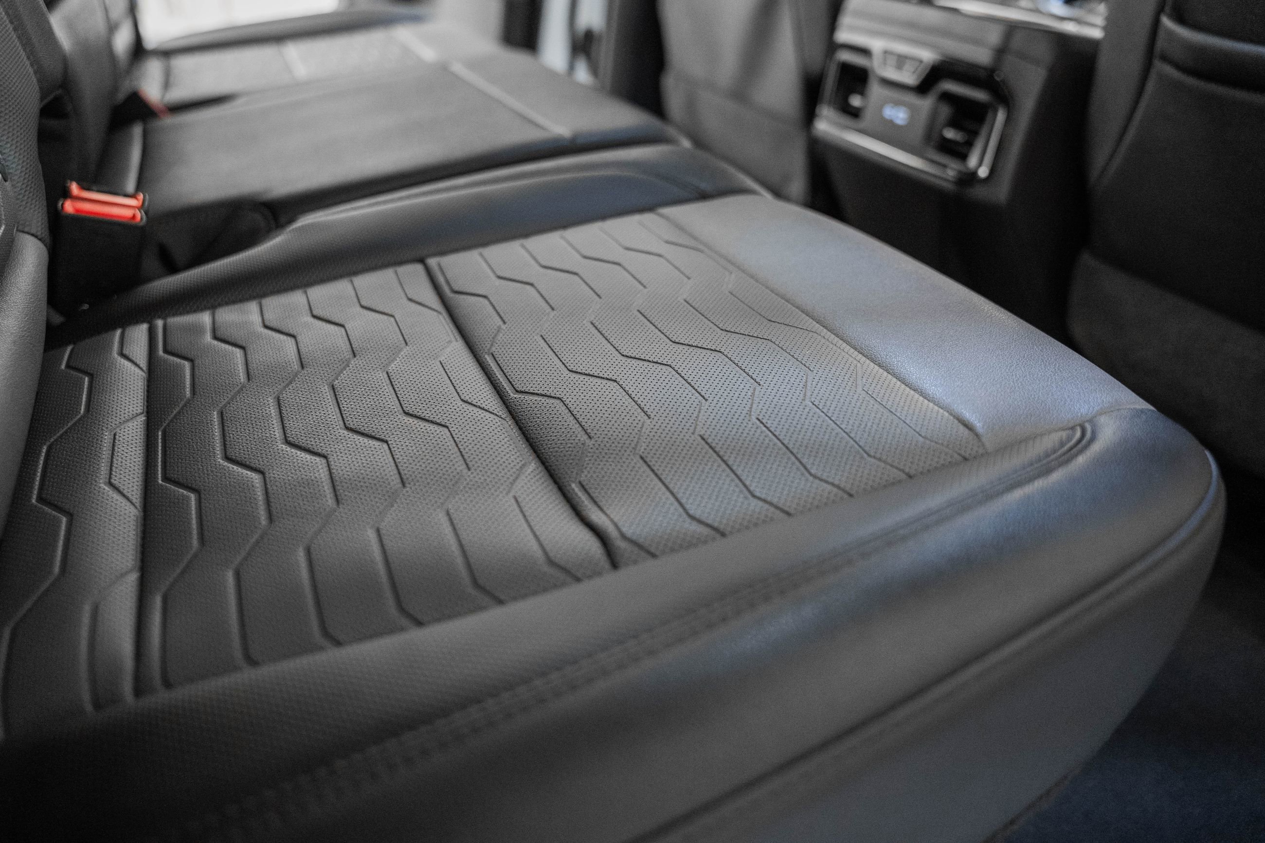 Used 2024 Chevrolet Silverado 1500 ZR2 image 39