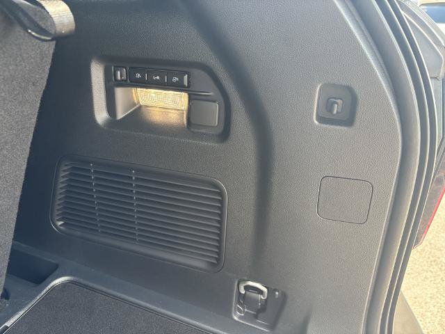 Certified 2025 Ford Explorer Platinum RWD image 35