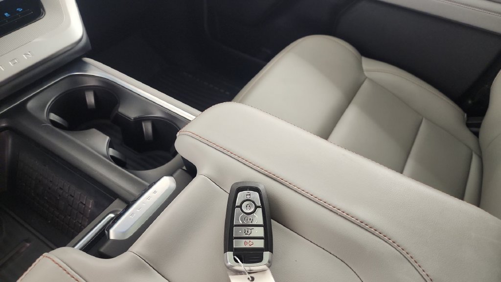 Certified 2025 Ford Expedition Active AWD/4WD image 24