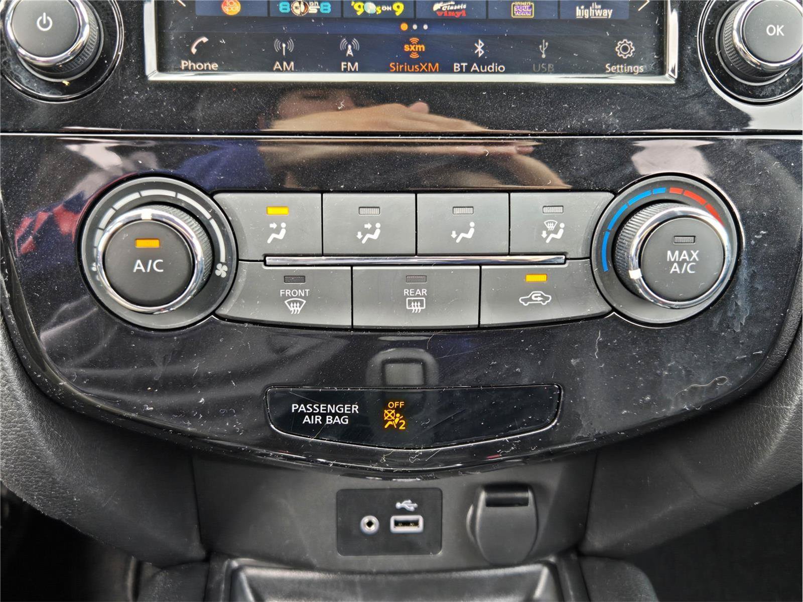 Used 2020 Nissan Rogue S FWD image 16