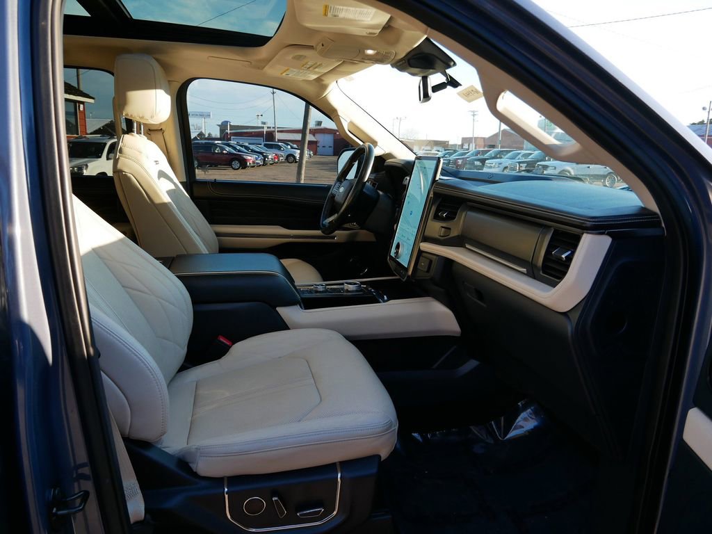 Certified 2023 Ford Expedition Max Platinum AWD/4WD image 8