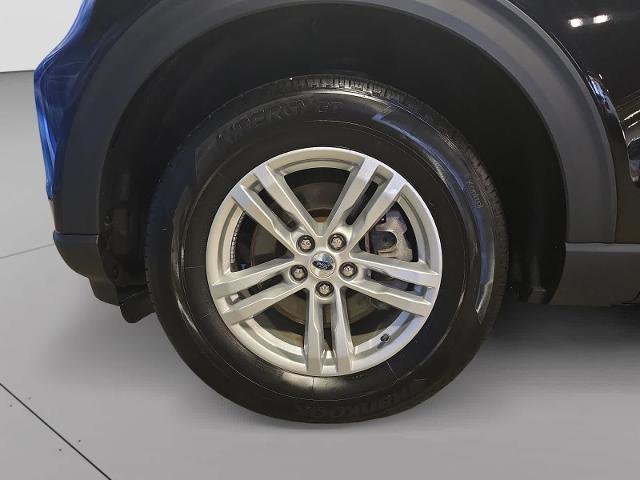 Certified 2023 Ford Explorer XLT w/ Equipment Group 202A AWD/4WD image 18