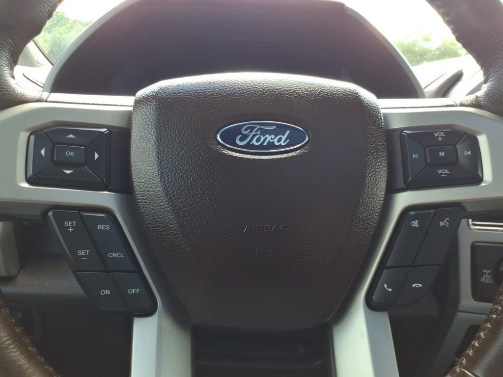 Certified 2022 Ford F250 King Ranch w/ King Ranch Ultimate Package AWD/4WD image 29