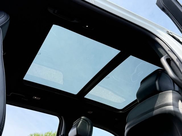 Used 2024 Jeep Wagoneer Series II AWD/4WD image 6