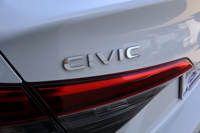 Used 2023 Honda Civic Touring image 37