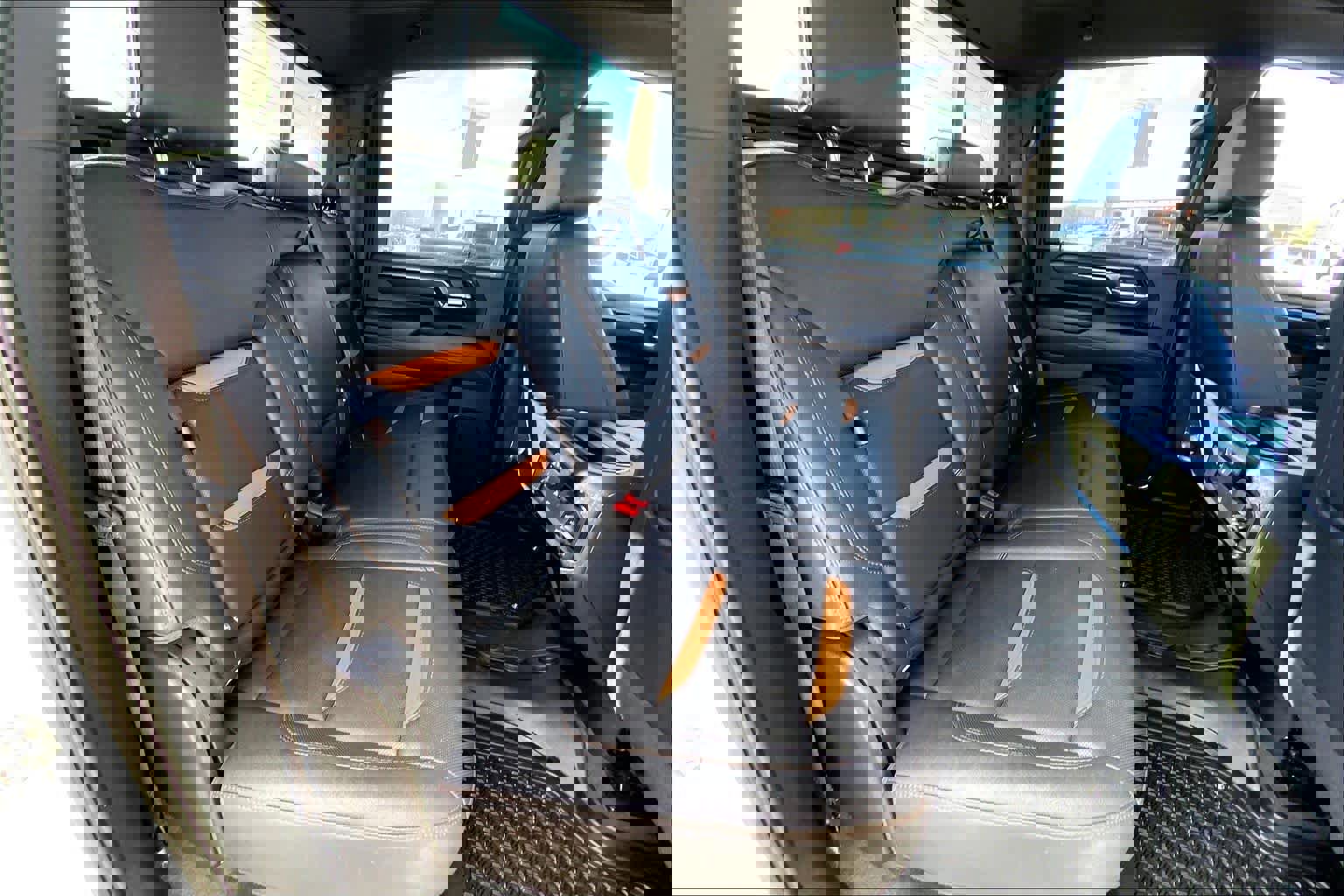 Used 2024 GMC Sierra 2500 AT4 w/ Technology Package image 18