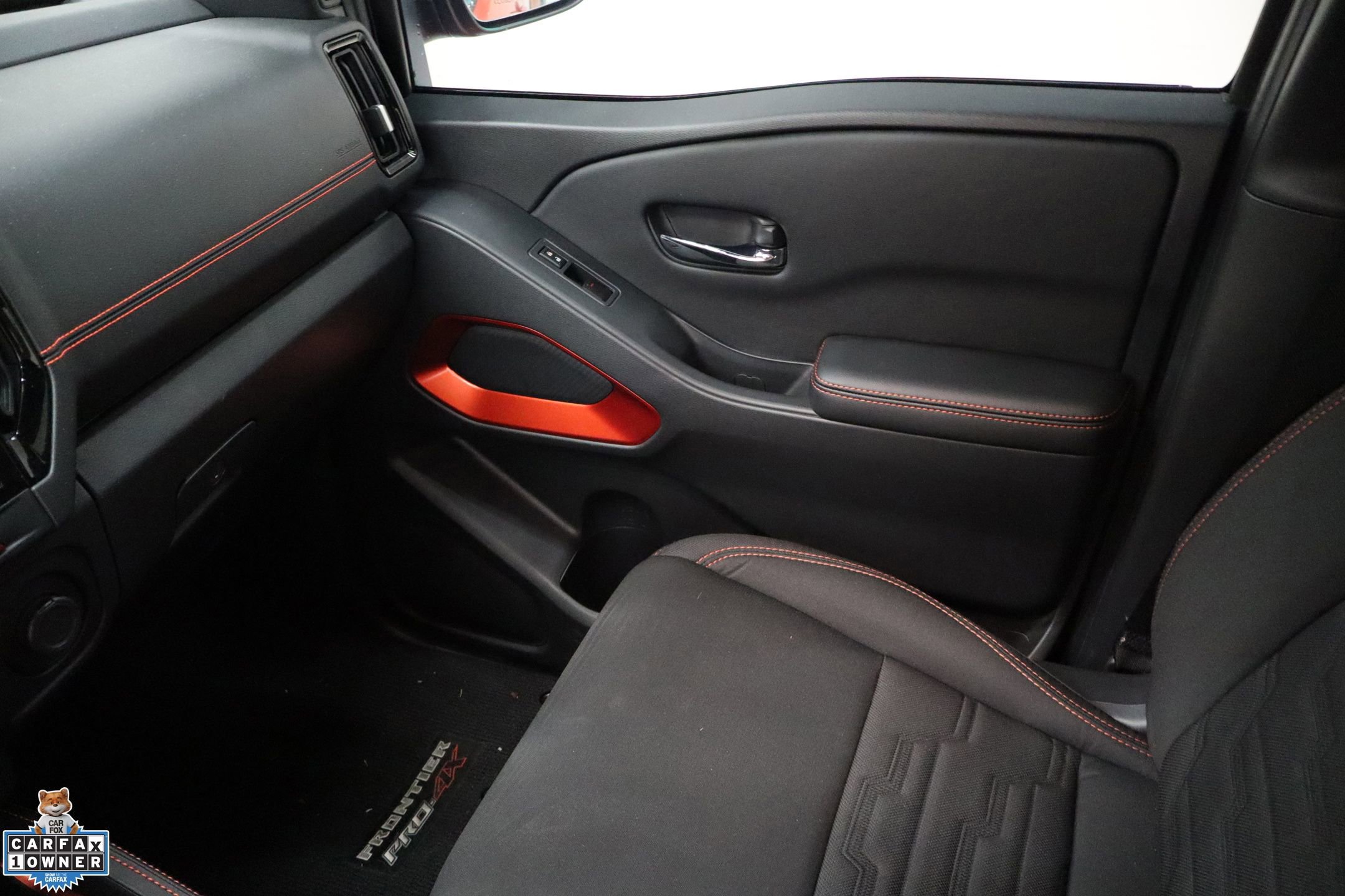 Used 2025 Nissan Frontier PRO-4X w/ Black Accent Package image 26