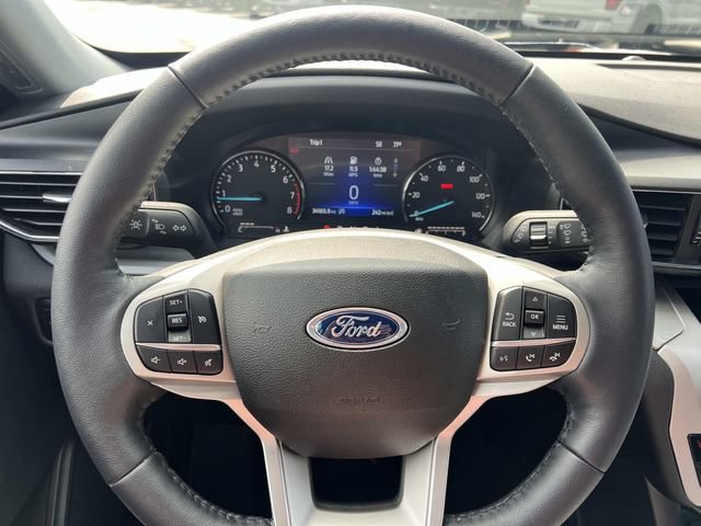 Certified 2023 Ford Explorer XLT w/ Equipment Group 202A AWD/4WD image 20