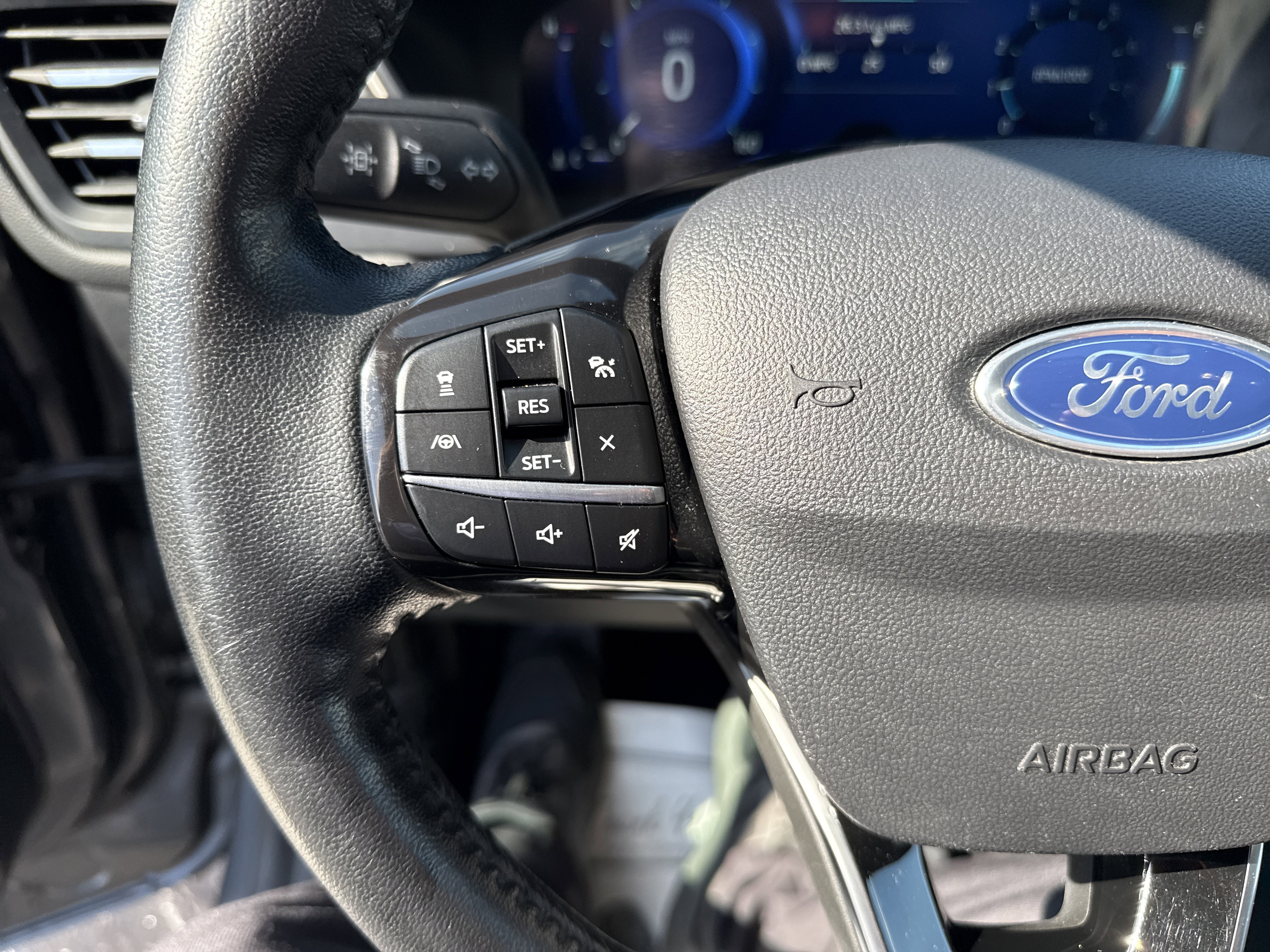 Certified 2021 Ford Escape SEL w/ Technology Package AWD/4WD image 21