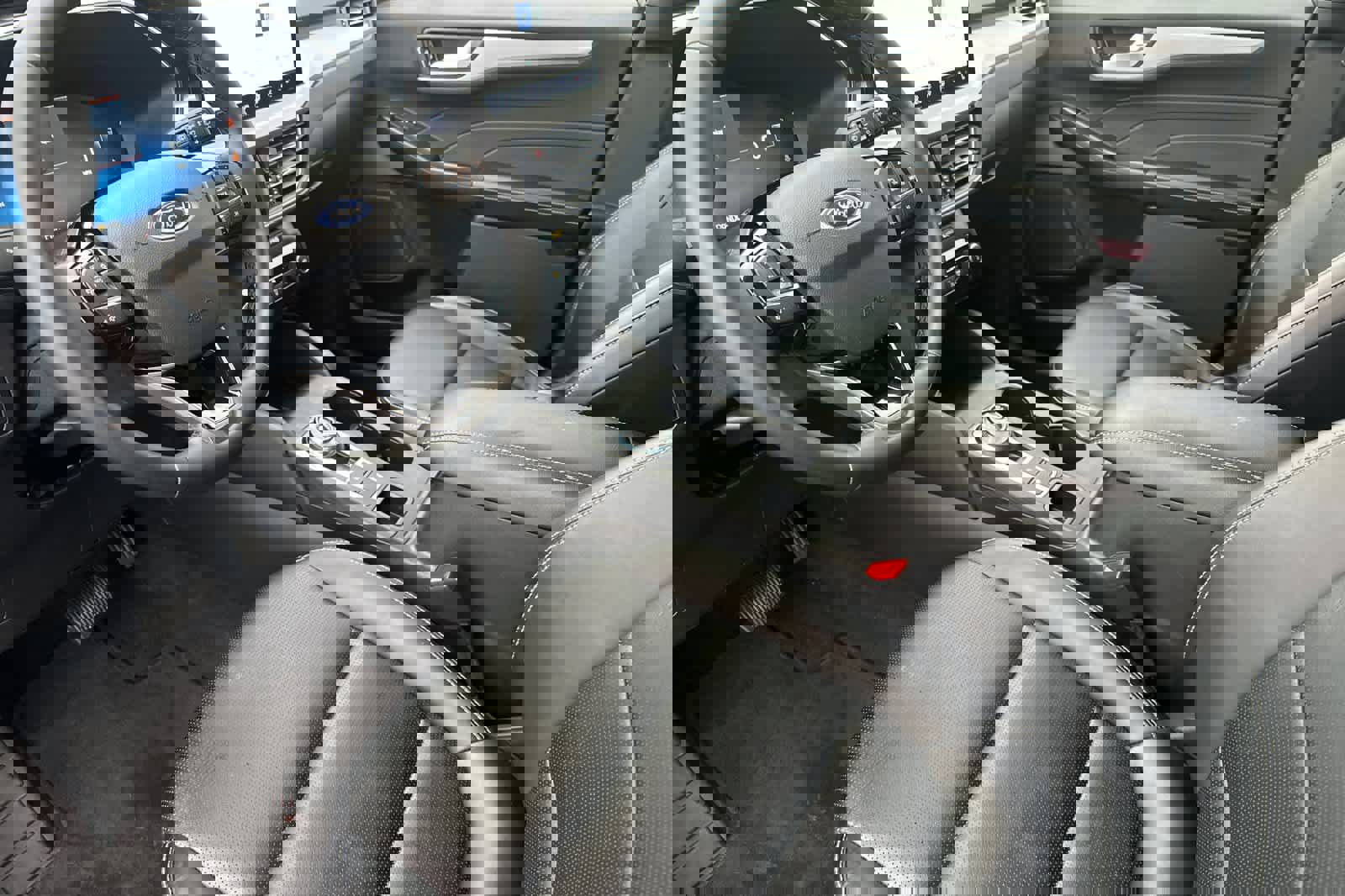 Certified 2025 Ford Escape Platinum image 11