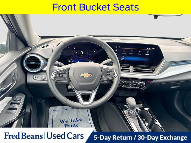 Used 2024 Chevrolet Trax LT w/ Driver Confidence Package FWD image 25