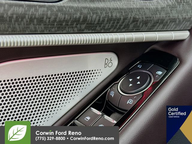 Certified 2025 Ford Explorer Platinum w/ LUX Leather Package image 23