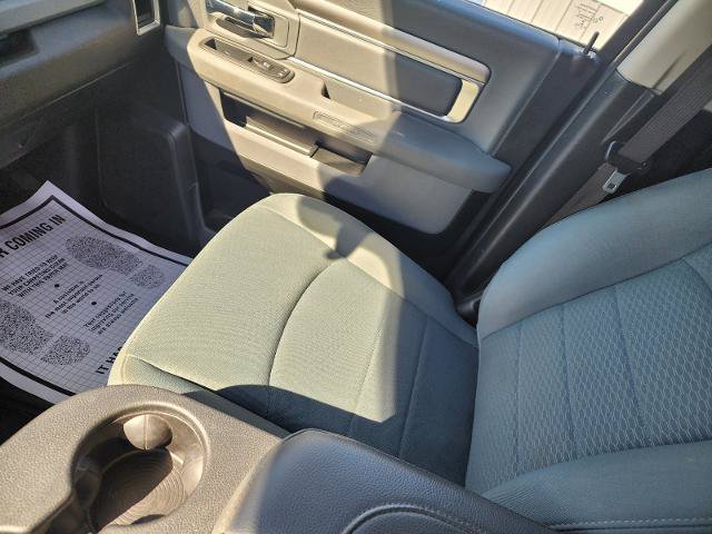 Used 2019 RAM 1500 Classic SLT AWD/4WD image 17