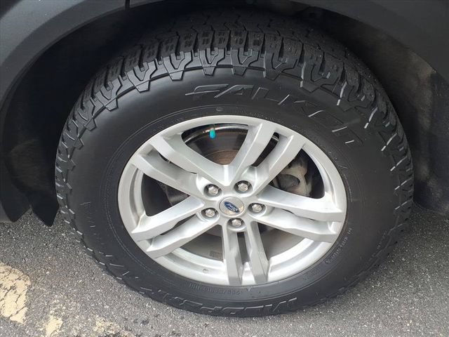 Certified 2020 Ford Explorer XLT w/ Equipment Group 202A AWD/4WD image 9