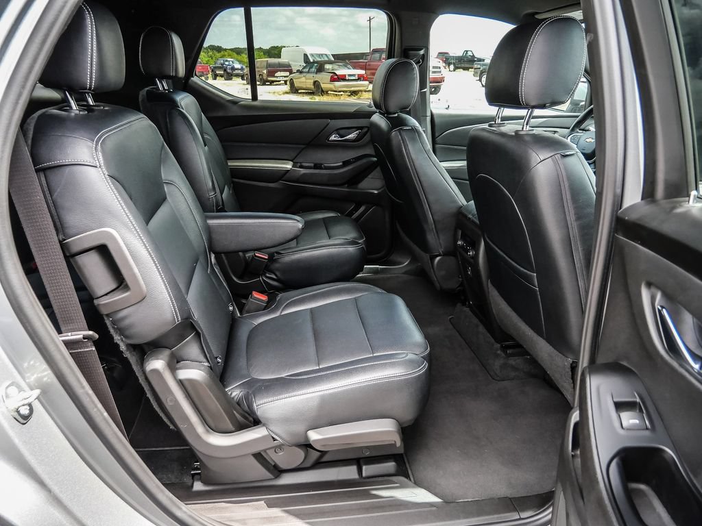 Used 2023 Chevrolet Traverse LT FWD image 43