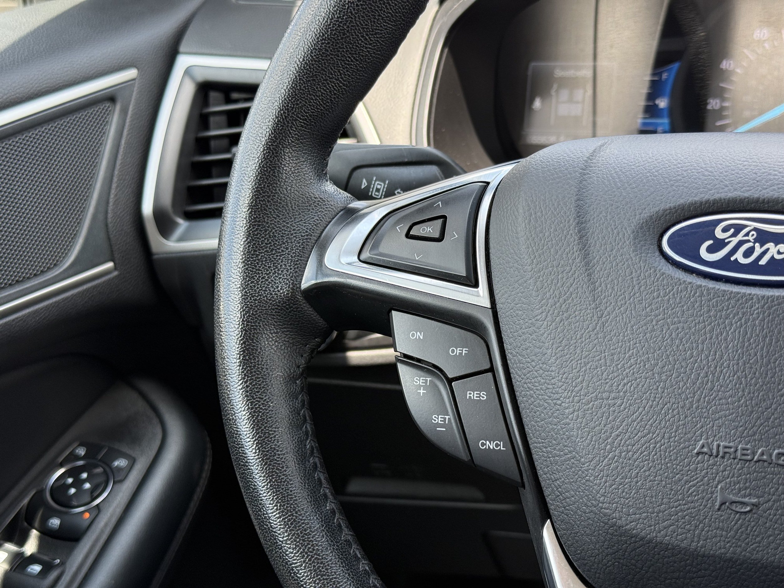 Certified 2024 Ford Edge SEL AWD/4WD image 15