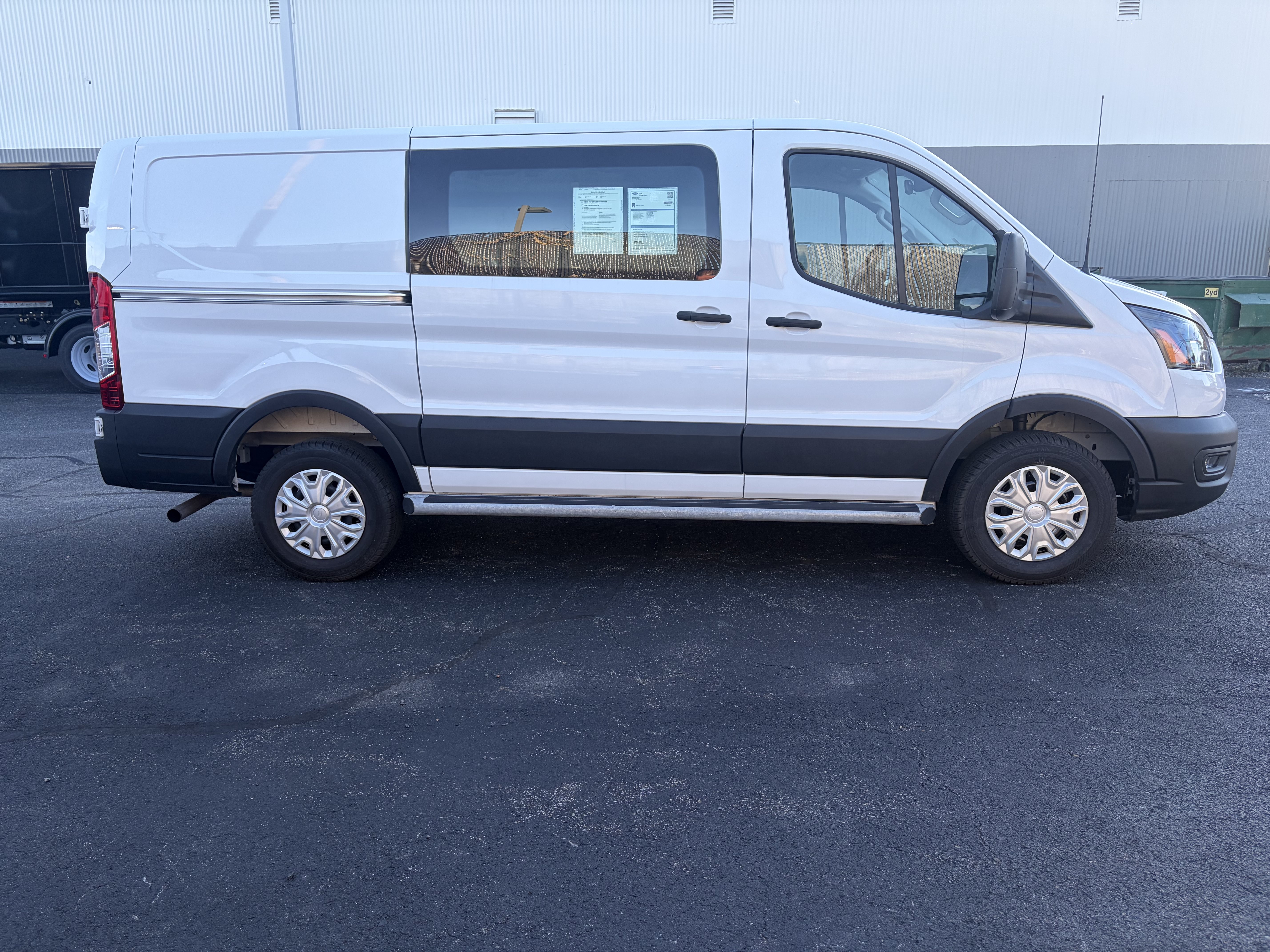 Certified 2025 Ford Transit 250 Low Roof w/ Exterior Upgrade Package RWD image 4