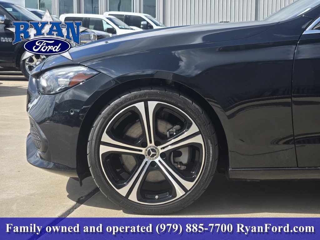 Used 2023 Mercedes-Benz C 300 Sedan w/ Exclusive Trim Package image 5