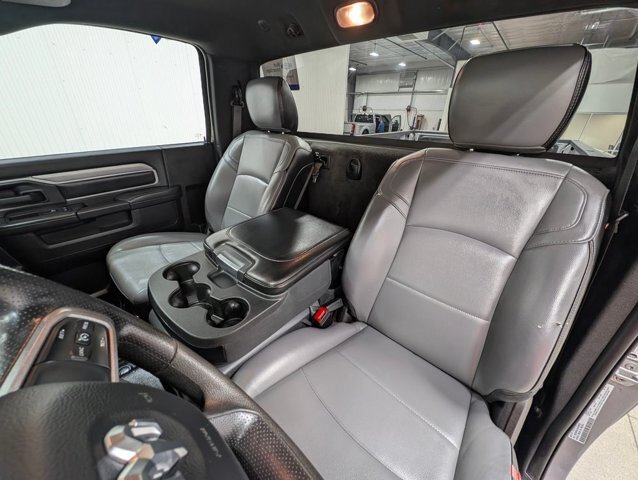 Used 2024 RAM 3500 Tradesman w/ Chrome Appearance Group AWD/4WD image 12