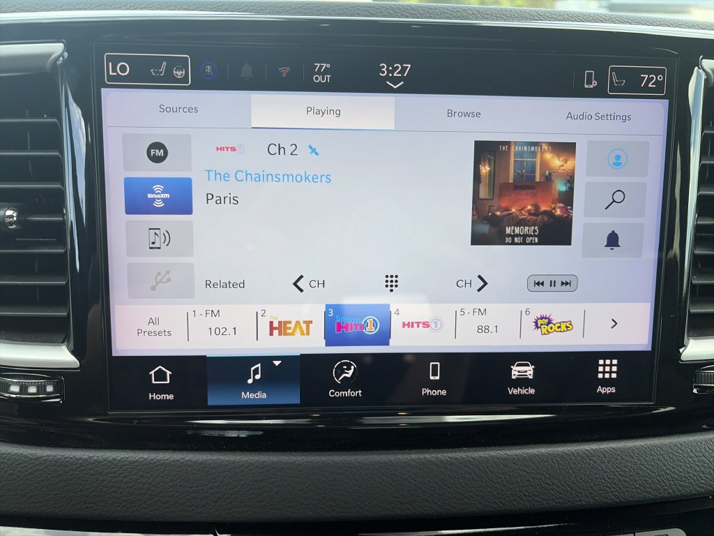 Used 2025 Chrysler Pacifica Select FWD image 22