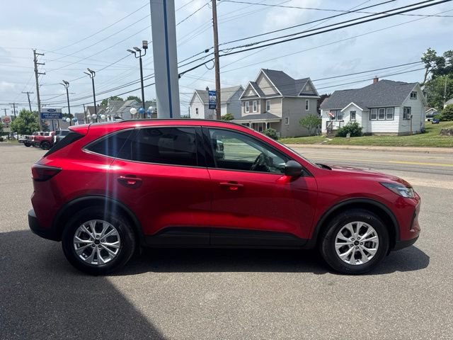 Certified 2025 Ford Escape Active w/ Cold Weather Package AWD/4WD image 5