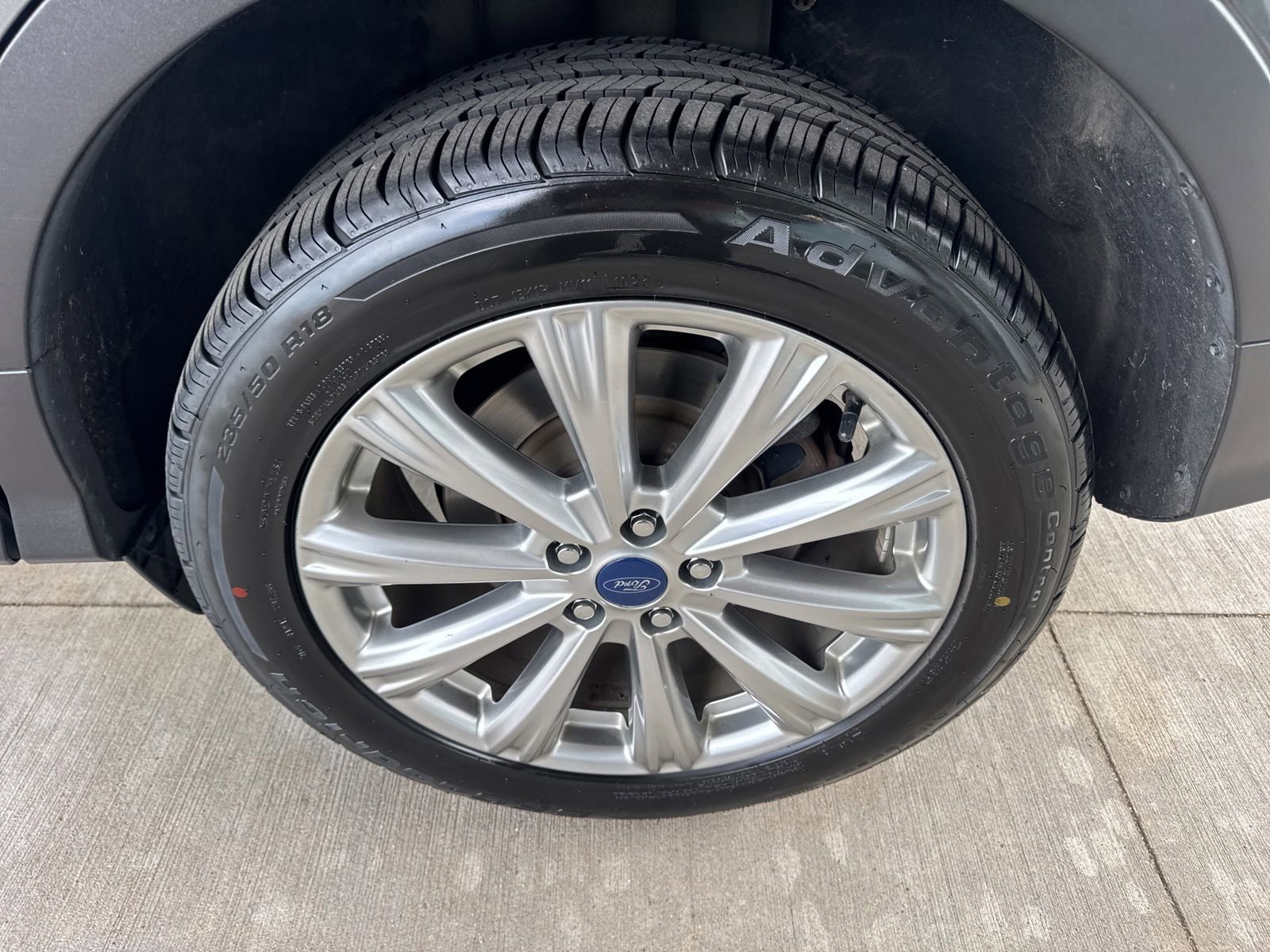 Certified 2018 Ford Escape Titanium AWD/4WD image 18
